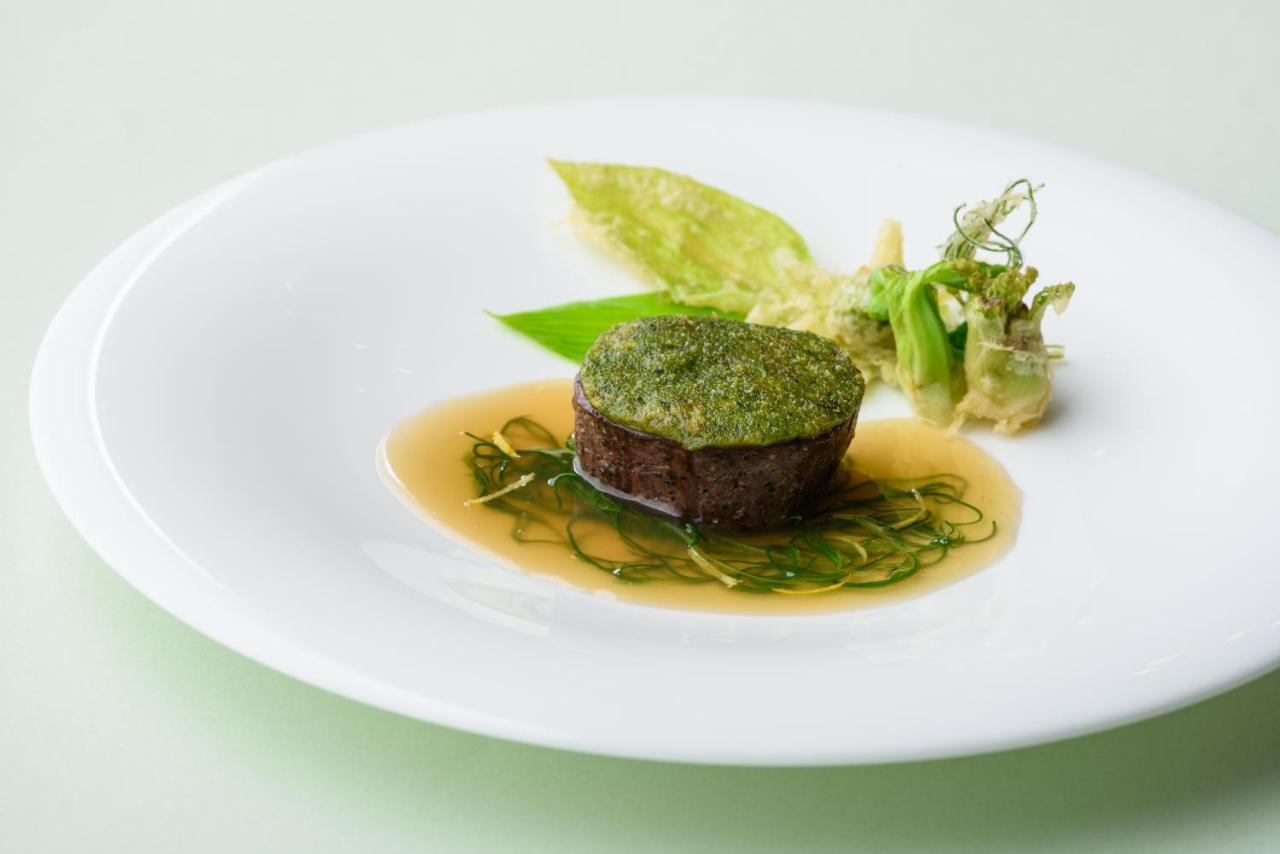 Kanazawa Tokyu Hotel Luaran gambar A dish by Thomas Keller