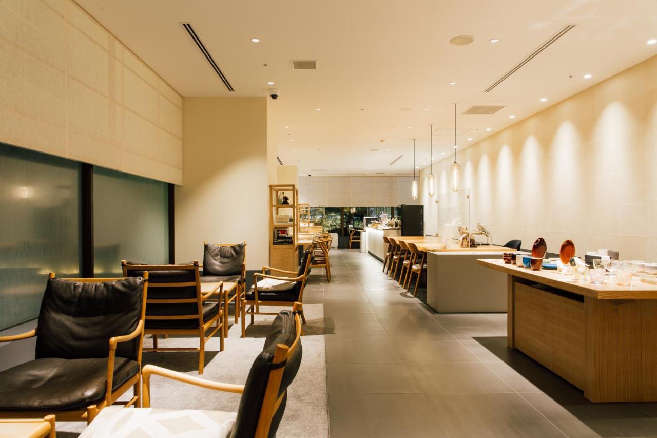 Kanazawa Tokyu Hotel Luaran gambar The interior of the lounge