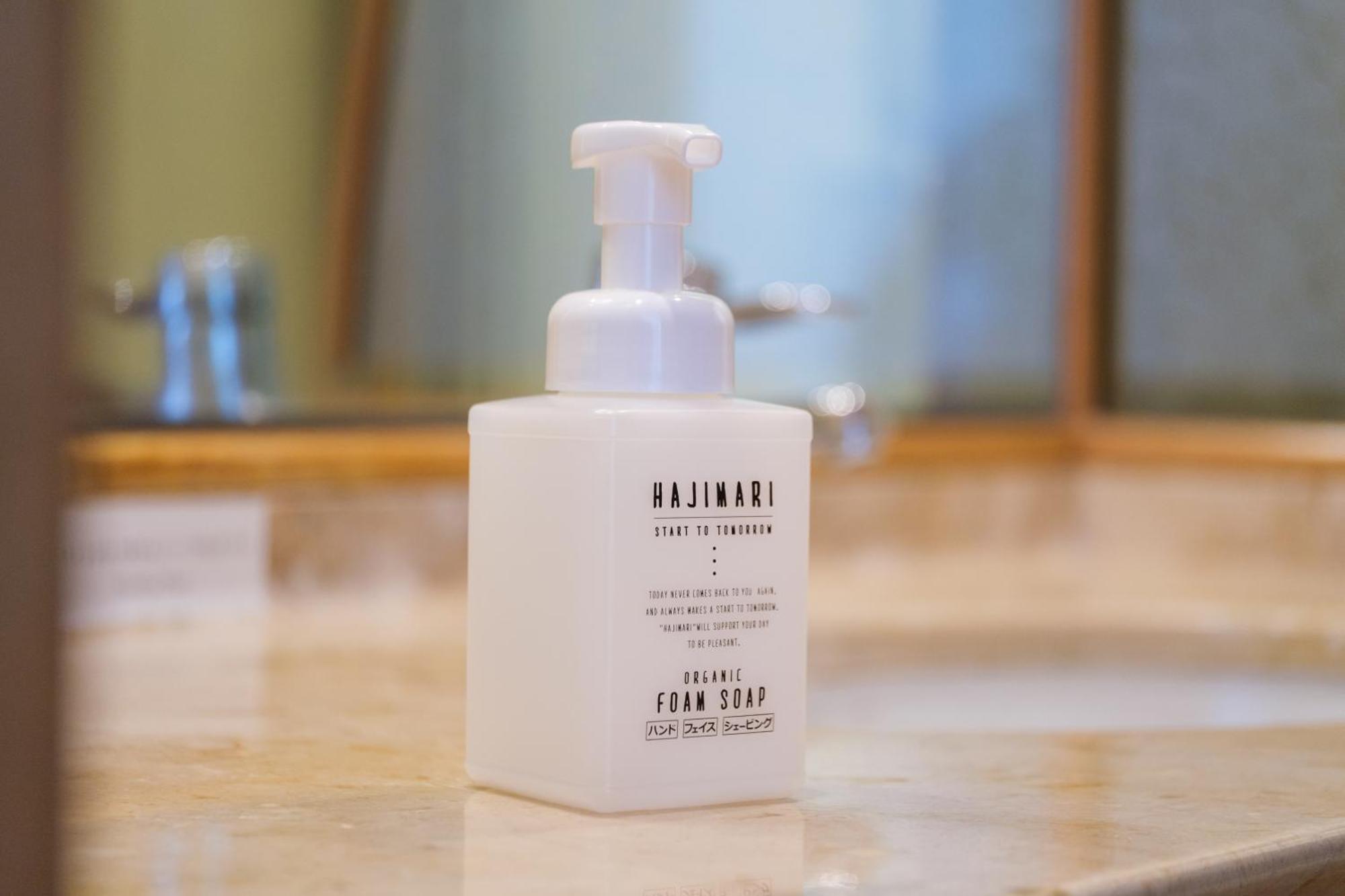 Kanazawa Tokyu Hotel Luaran gambar A bottle of foaming soap